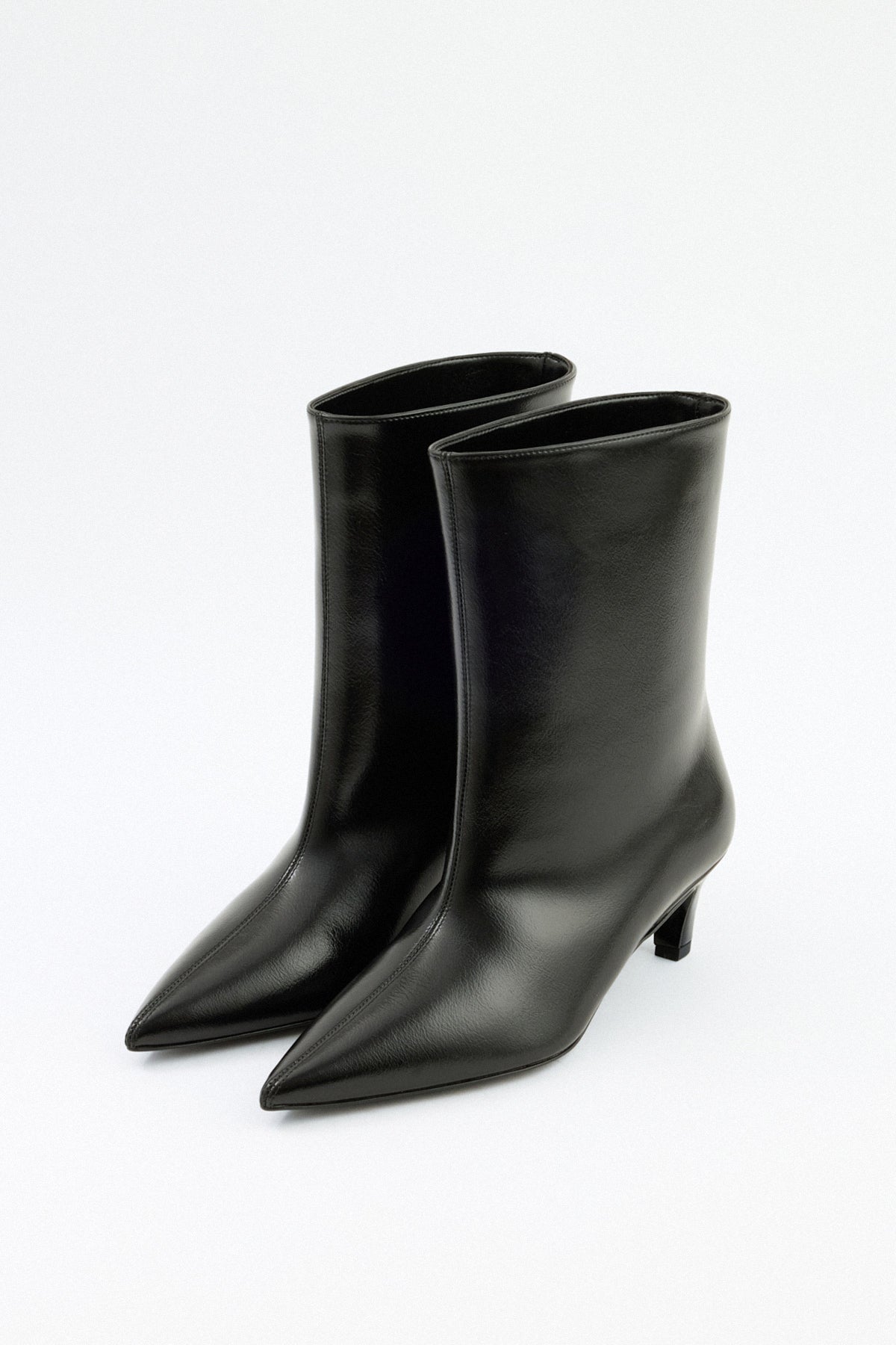 Aria Leather Ankle Boots - Black