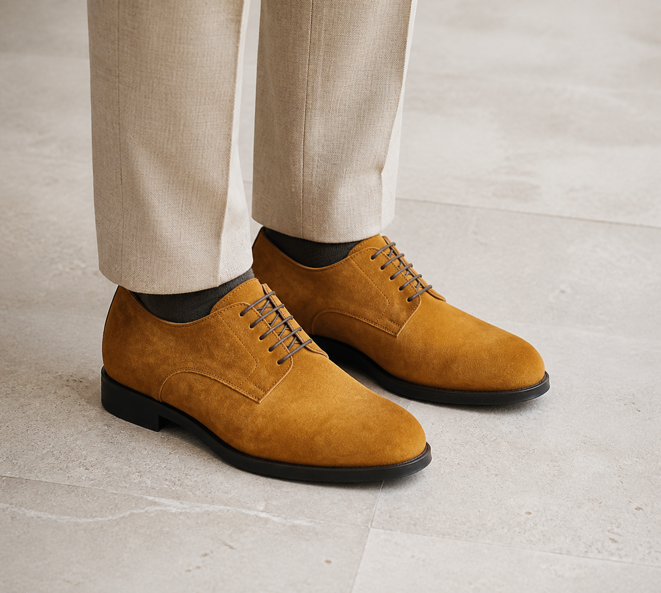 Avise cammello indossata, hero con close sulla scarpa
